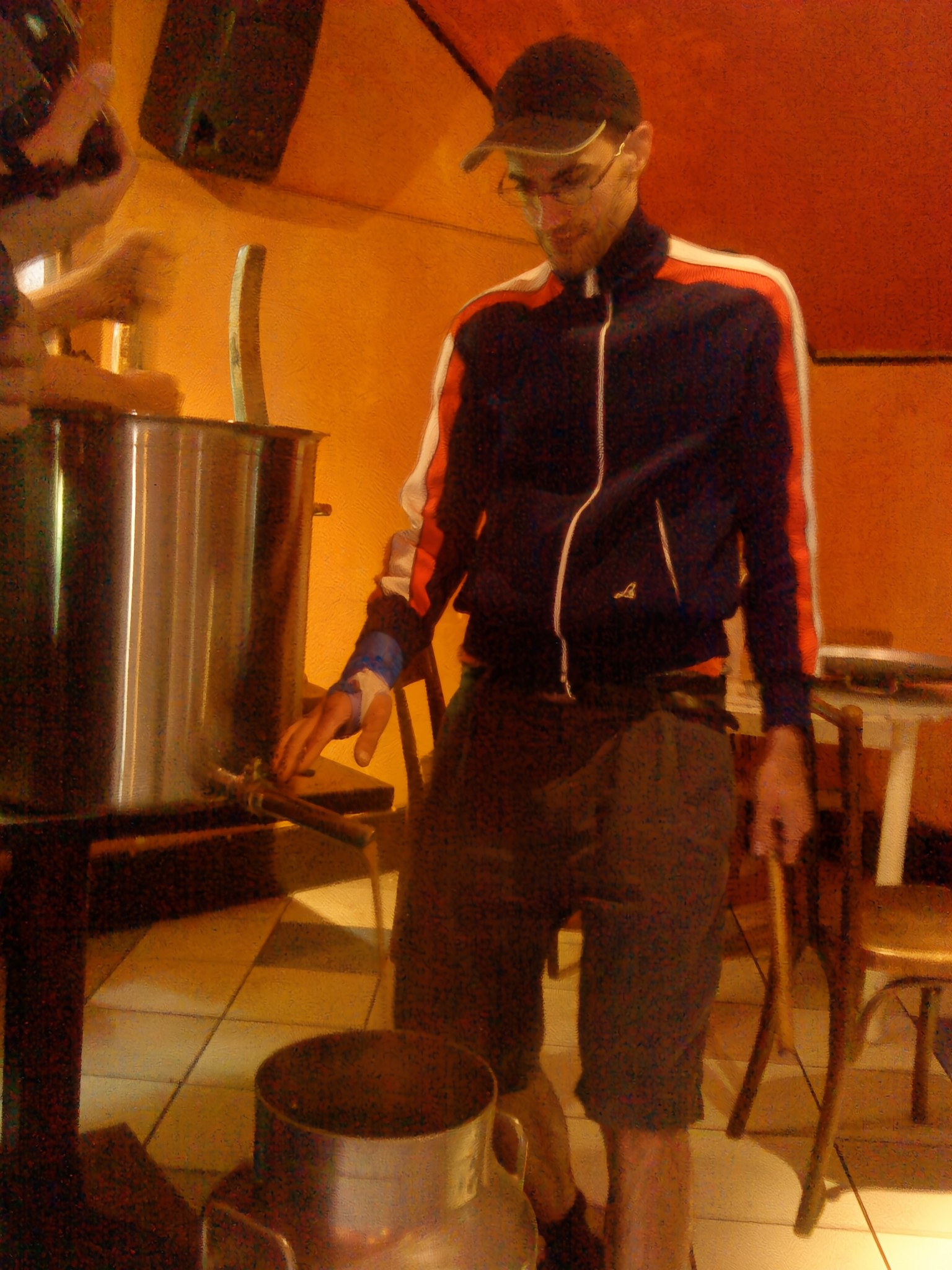 Laurent Cornu lors d'un atelier brassage de bière en 2009