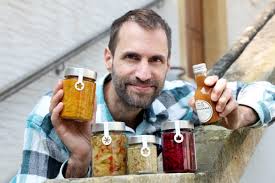 Laurent Cornu von Fermentierra bei einem Medienauftritt
